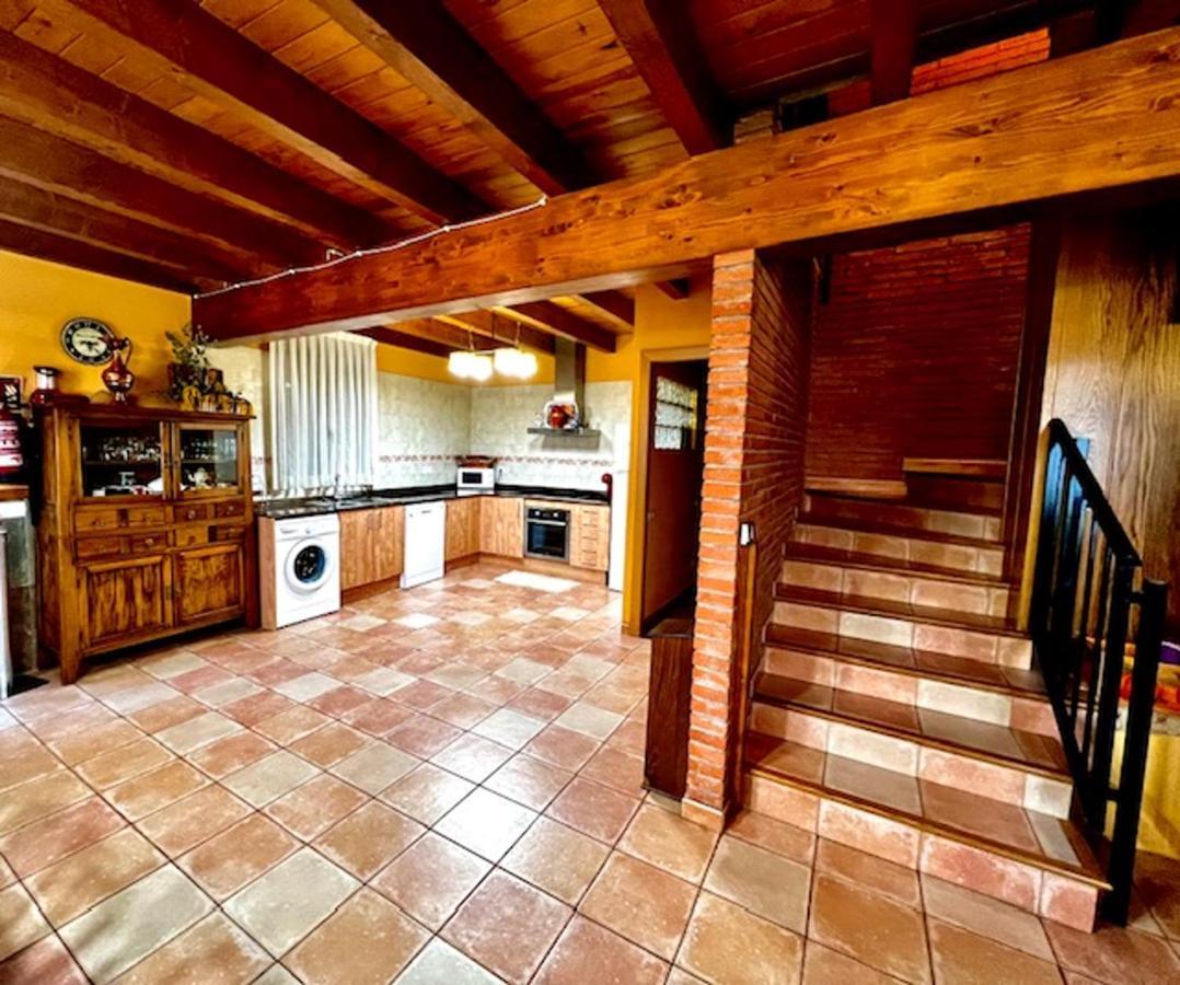 Spacious House In Ogassa With Terrace And Bbq ภายนอก รูปภาพ